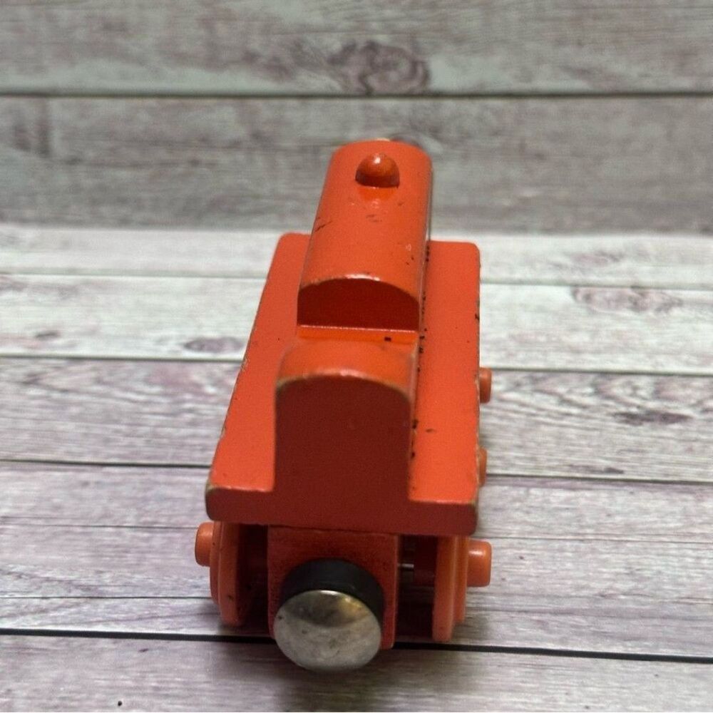 Thomas & Friends Railway Wooden TERENCE Vintage 1996 Train - Picture 3 of 8